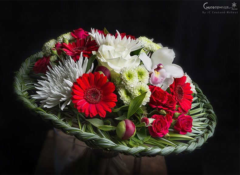 Bouquet de fleurs rouges et blanches